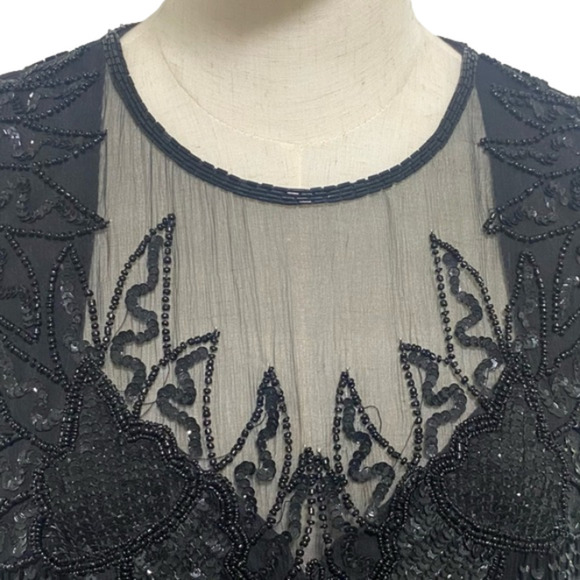 SILK BEADED & SEQUIN TOP W DECORATIVE HEM & SLEEVE EDGING LINED VINTAGE EUC SZ L - Picture 4 of 11